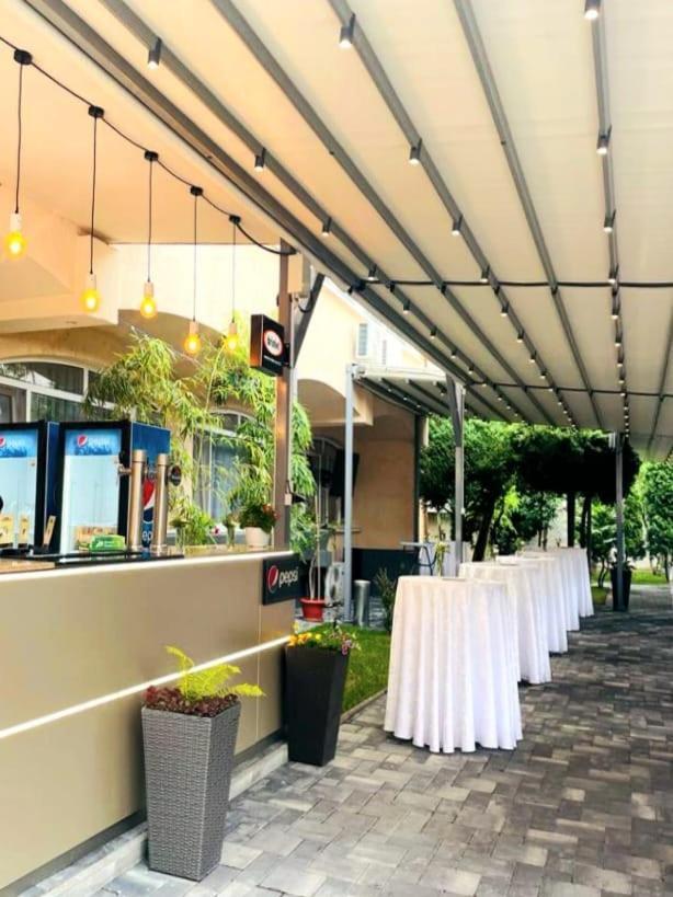 Hotel Bulevard Prestige Слатина Екстериор снимка