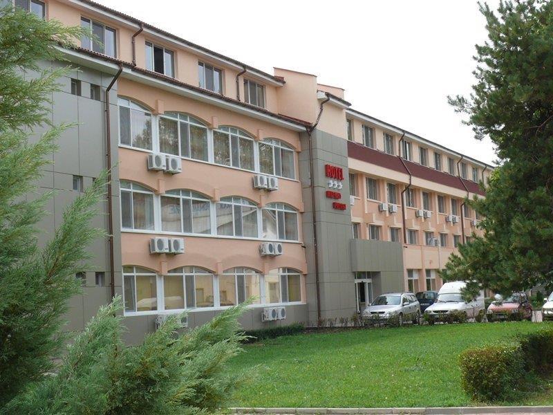 Hotel Bulevard Prestige Слатина Екстериор снимка