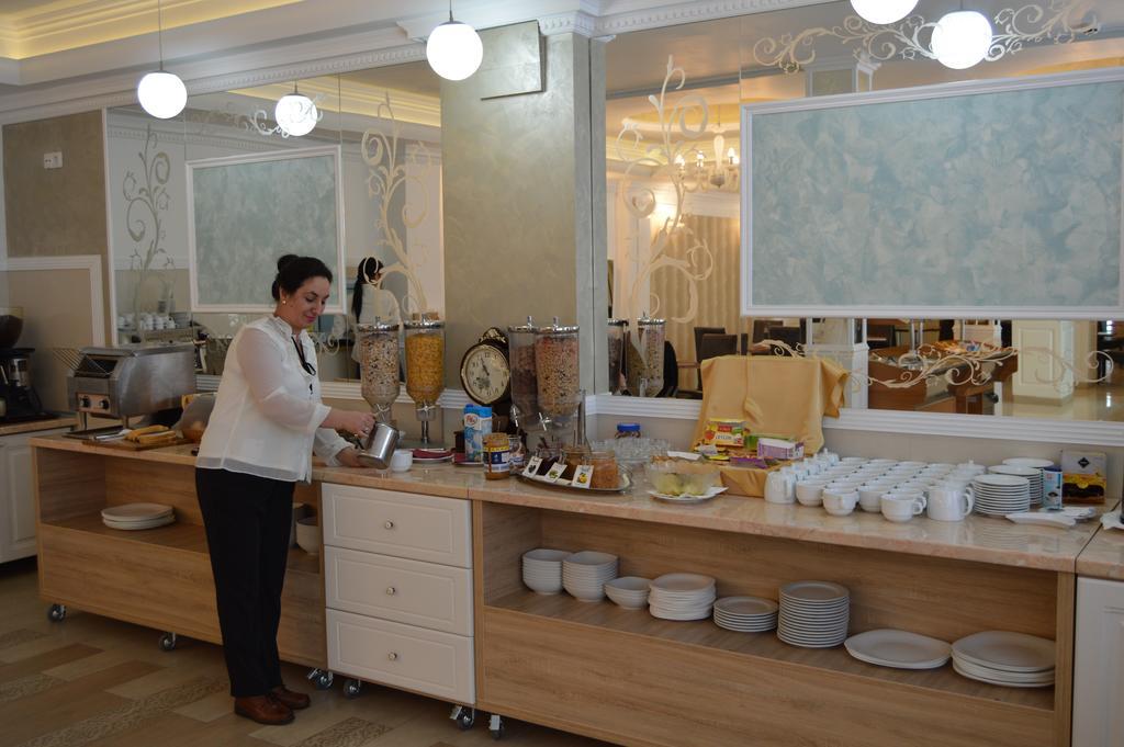 Hotel Bulevard Prestige Слатина Екстериор снимка