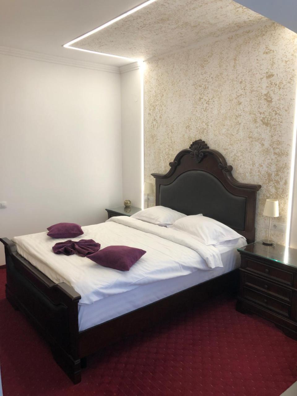 Hotel Bulevard Prestige Слатина Екстериор снимка